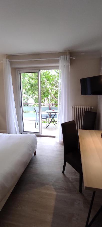 Hostellerie du Parc Labarthe-Inard Esterno foto