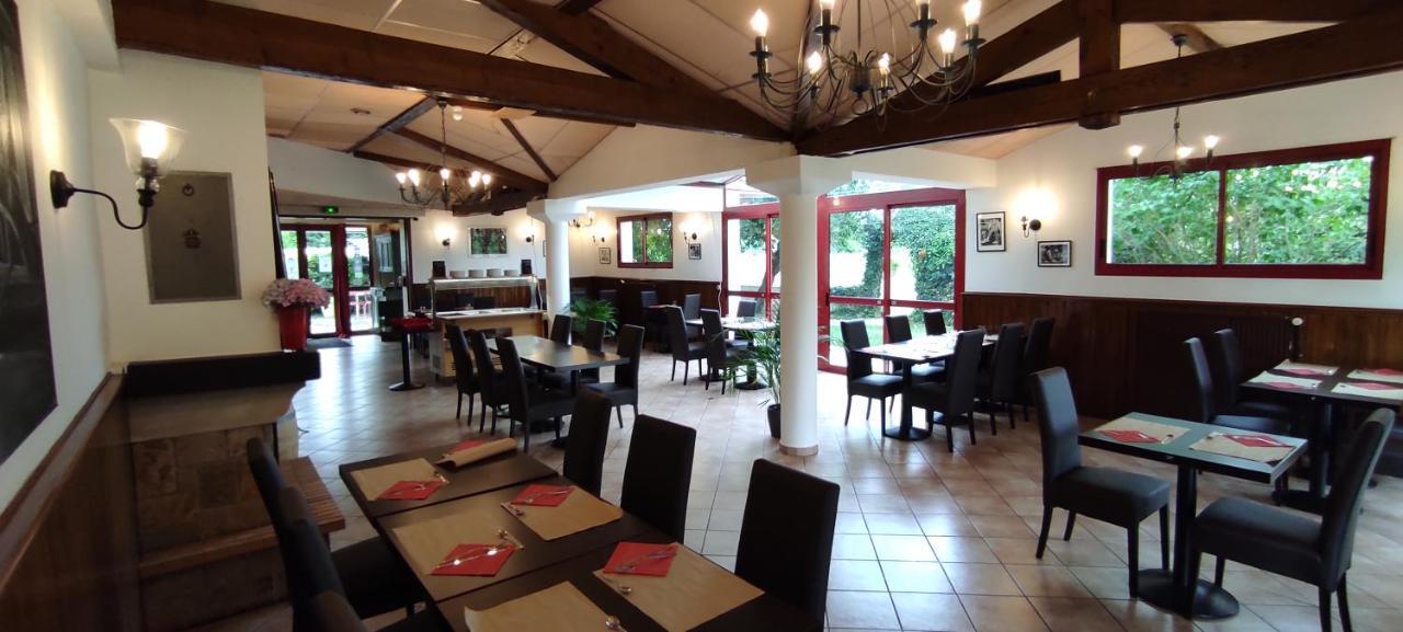 Hostellerie du Parc Labarthe-Inard Esterno foto