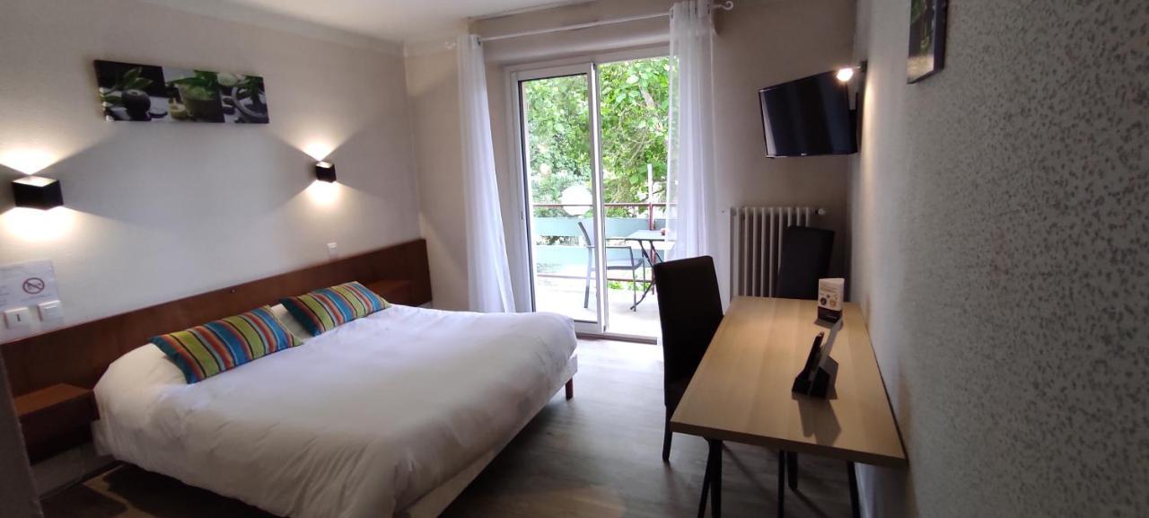 Hostellerie du Parc Labarthe-Inard Esterno foto