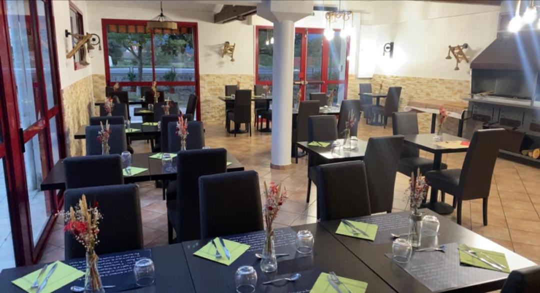 Hostellerie du Parc Labarthe-Inard Esterno foto