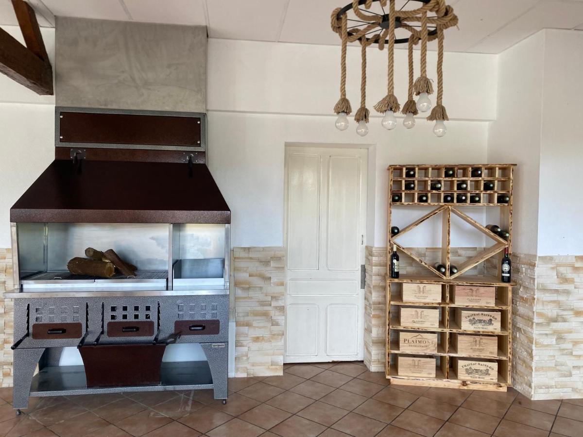 Hostellerie du Parc Labarthe-Inard Esterno foto
