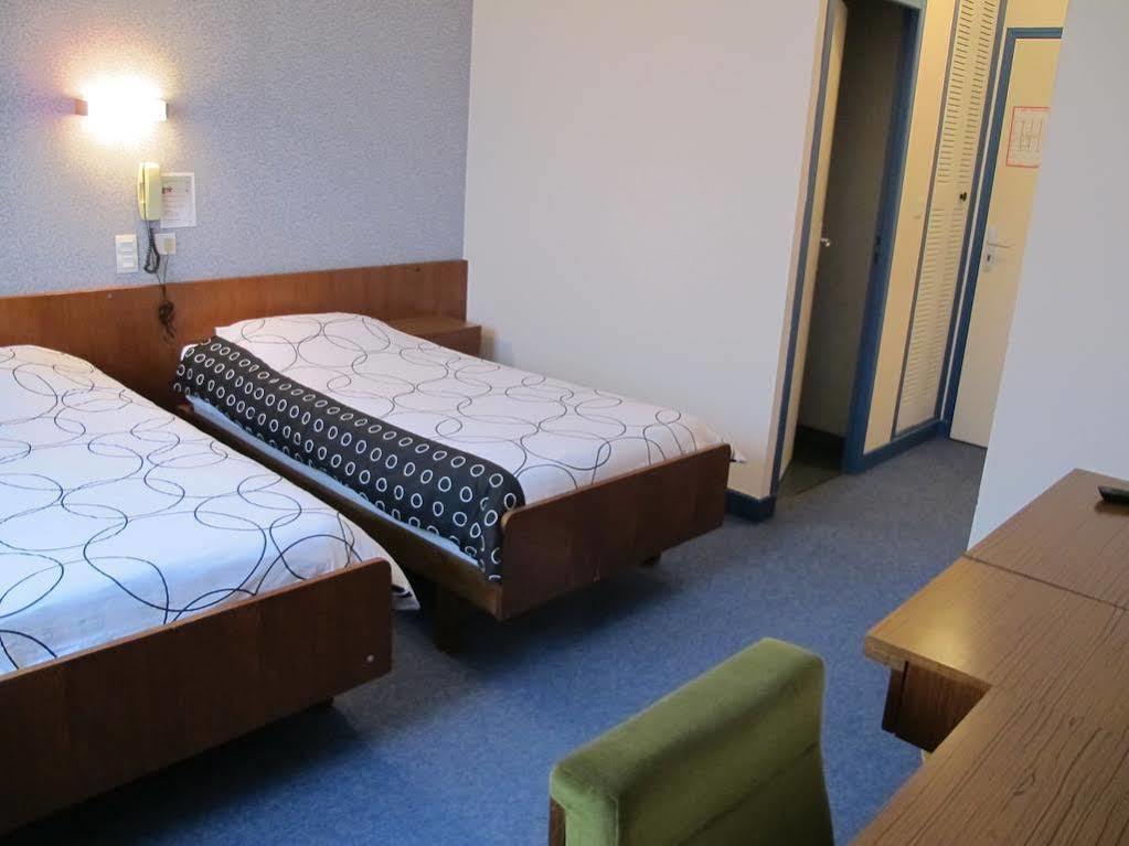 Hostellerie du Parc Labarthe-Inard Esterno foto