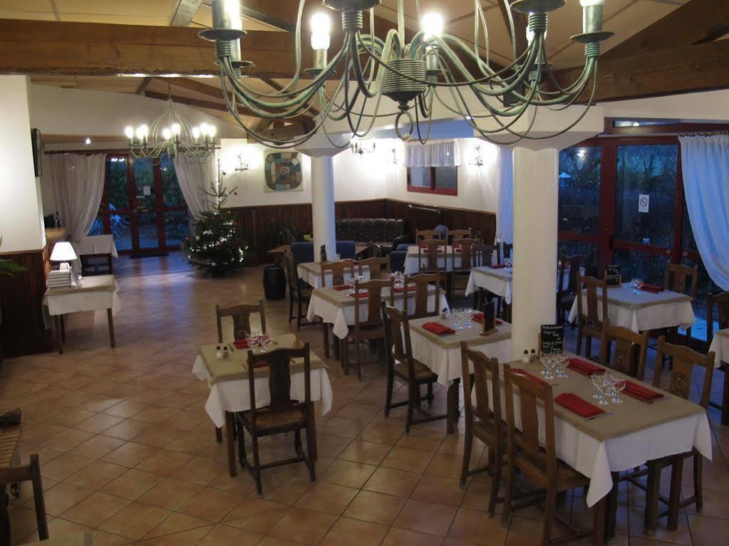 Hostellerie du Parc Labarthe-Inard Esterno foto