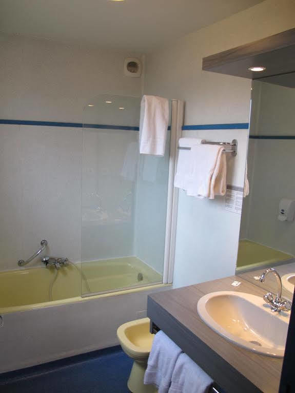 Hostellerie du Parc Labarthe-Inard Esterno foto